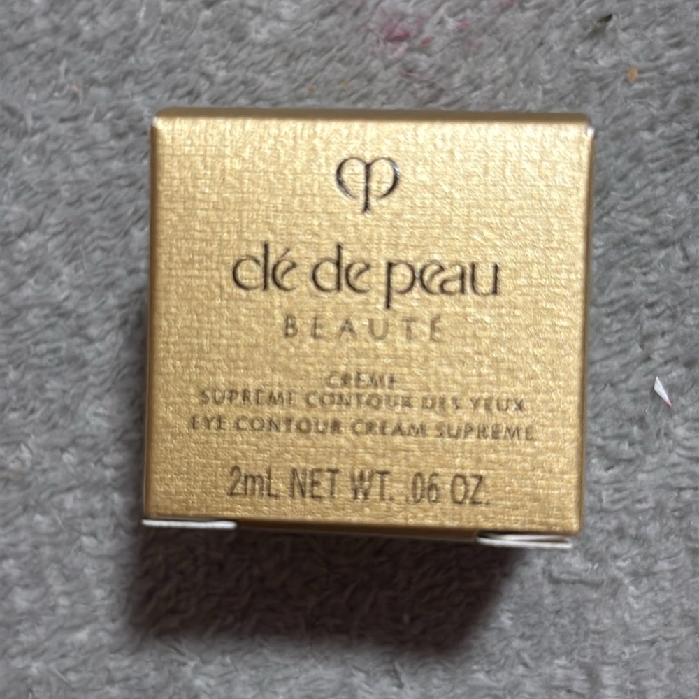 Cle de Peau Beaute Eye Cream - Gold - Picture 2 of 2